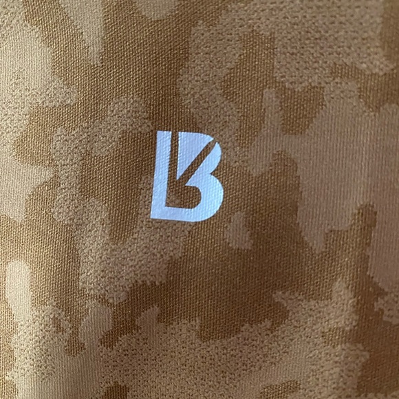 Brand new Lit Laser Cut Legging. - Picture 2 of 3